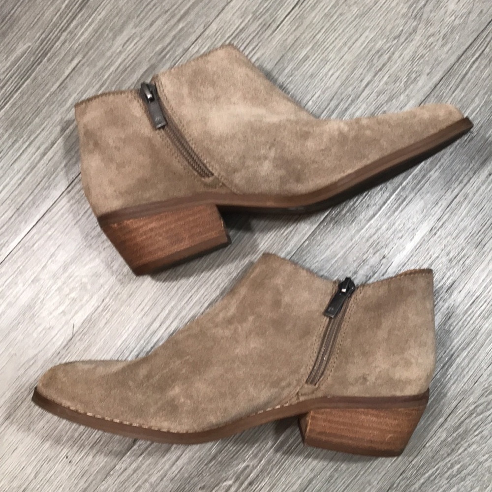 Lucky Brand Fenley‎ Khaki Suede Ankle Booties size 7 - Picture 5 of 9